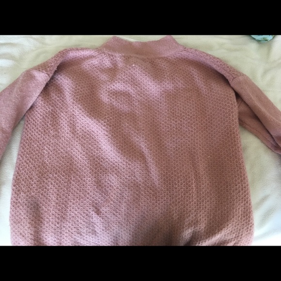 Pink mock neck sweater - Picture 2 of 3